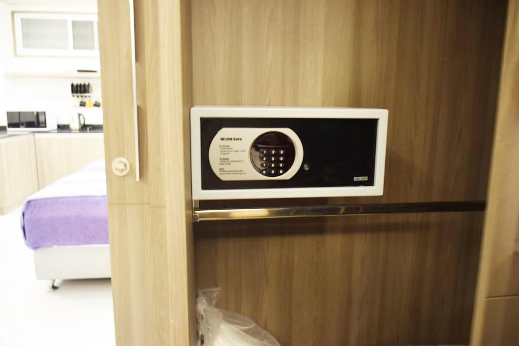 Family Suite Room Pratunam Bangkok Exterior foto